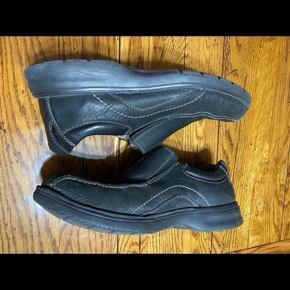 𝅺clark Men’s Slip On Black Shoes. Size 10. - Picture 6 of 6